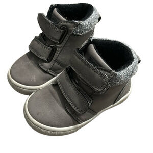 Baby gray boots size 4